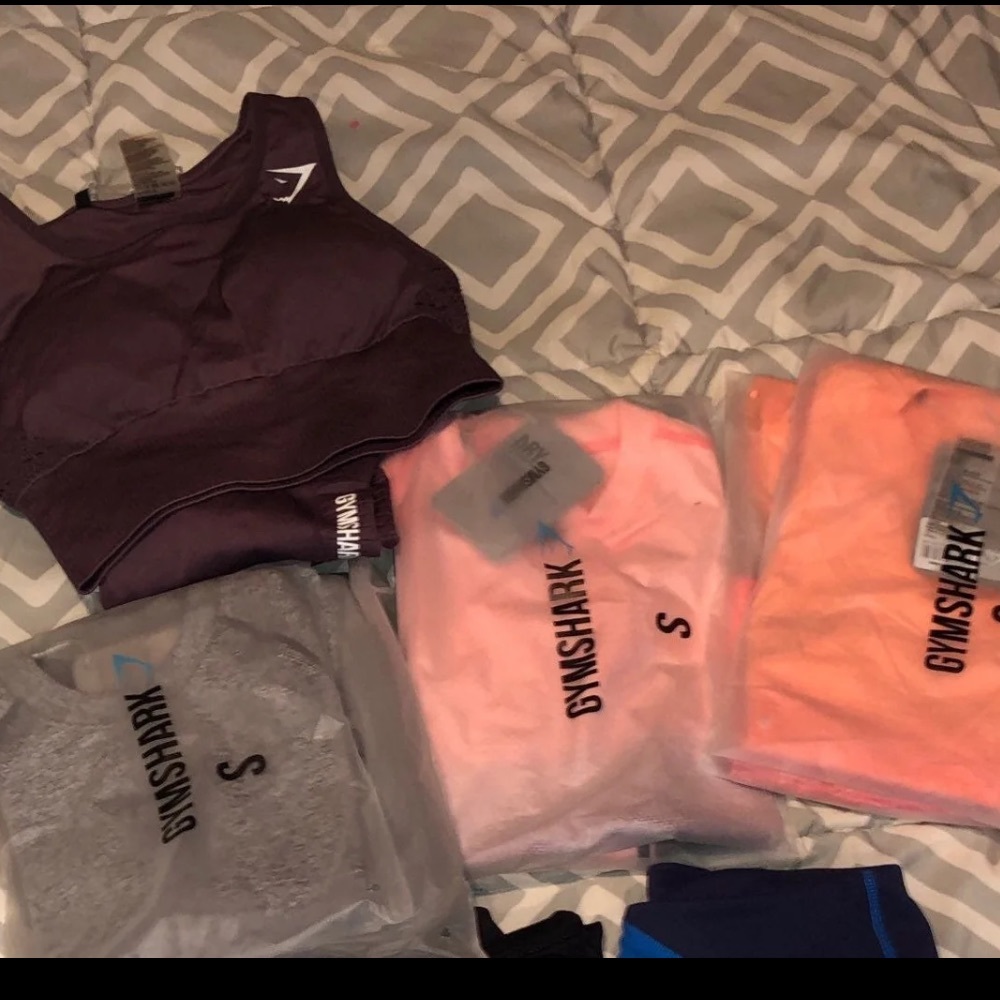BNWT Gymshark Lot. 4 Gymshark outfits.